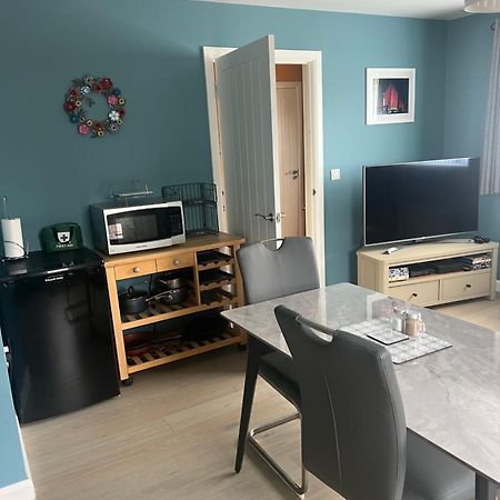 'Kodi'S Place' Well Appointed 1 Bedroom Apartment With Excellent Transport Links And Free Wi-Fi Whiteabbey Esterno foto